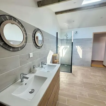 아파트 L Acheneau